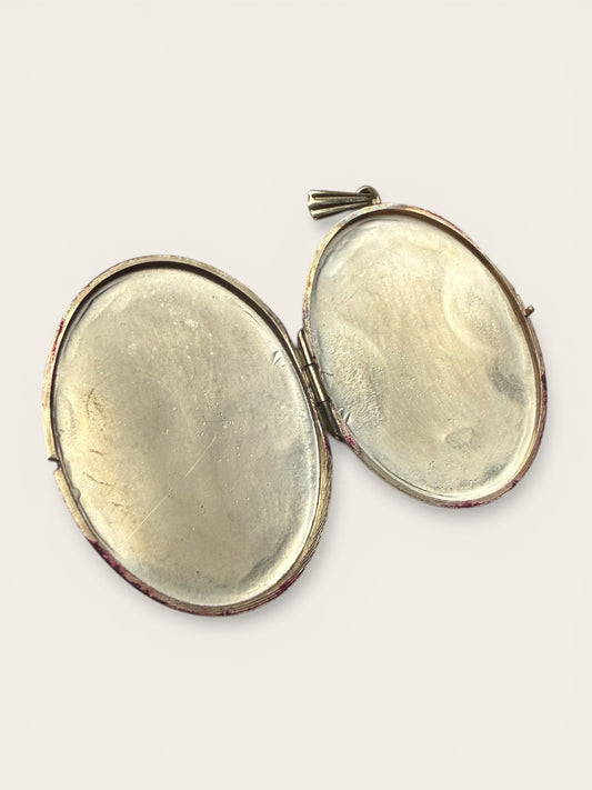 Large Vintage Rolled Gold Locket | Engraved Botanical Design | Statement Oval Keepsake Pendant