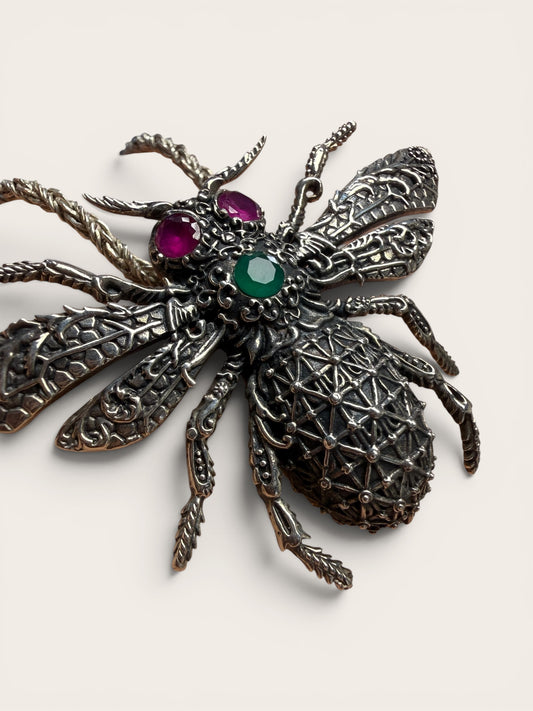Vintage sterling silver Bee