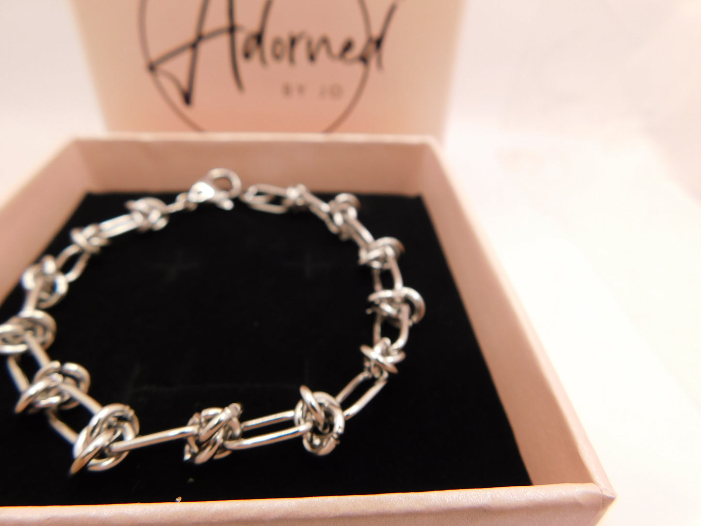 Chunky knot bracelet