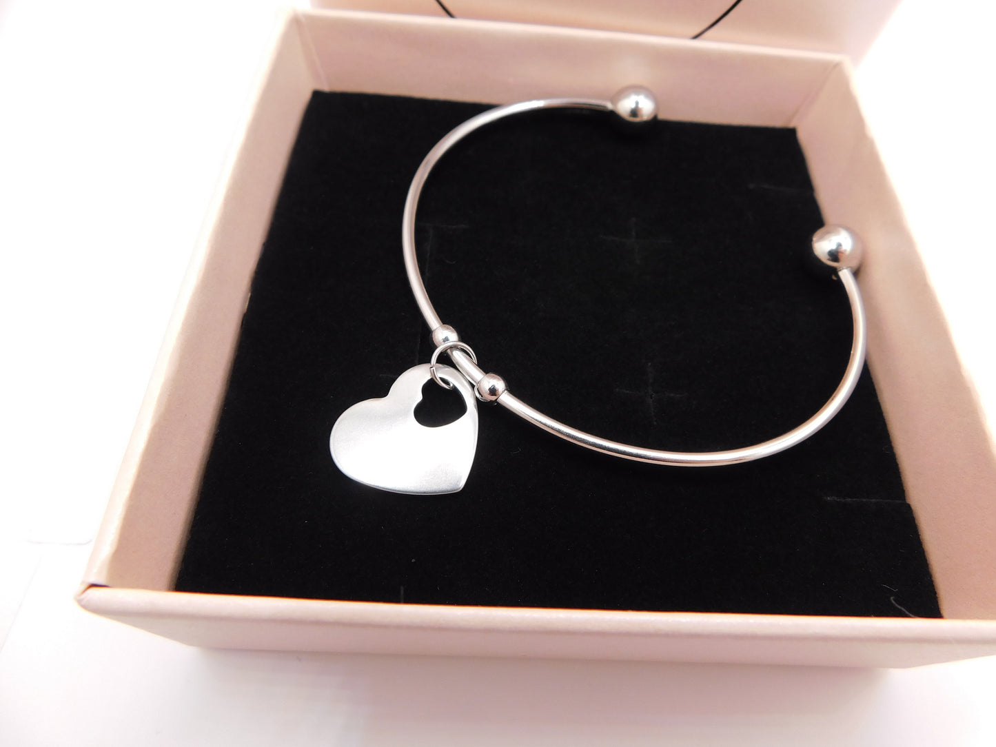 Heart charm bangle