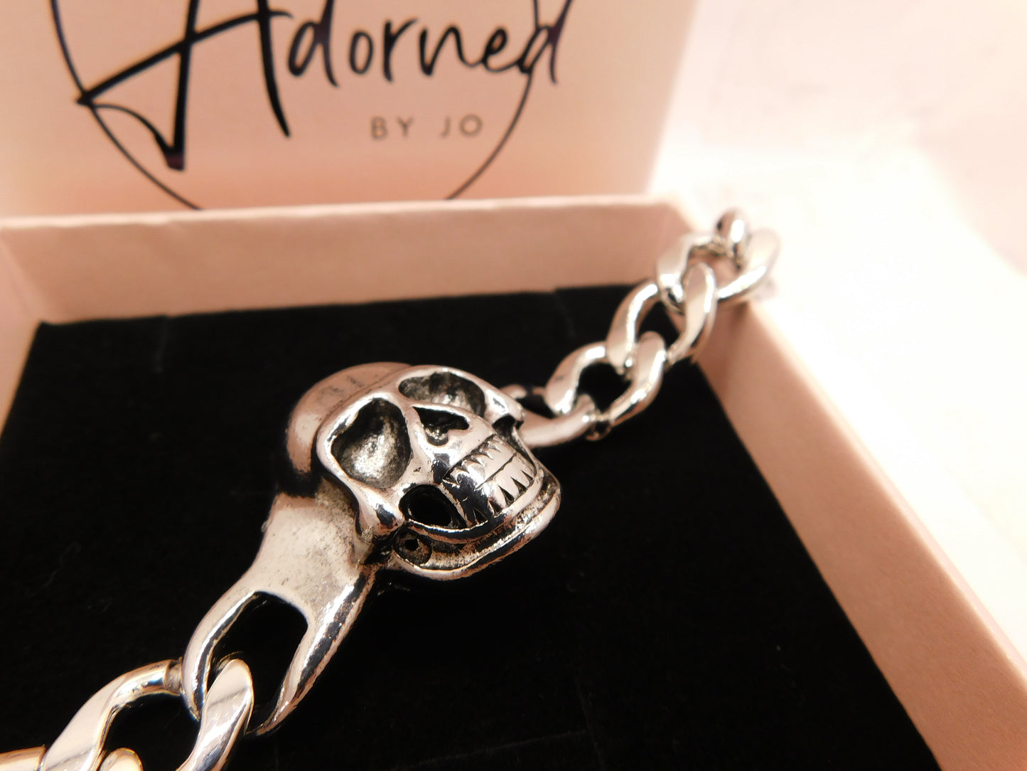 Heavy skull bracelet